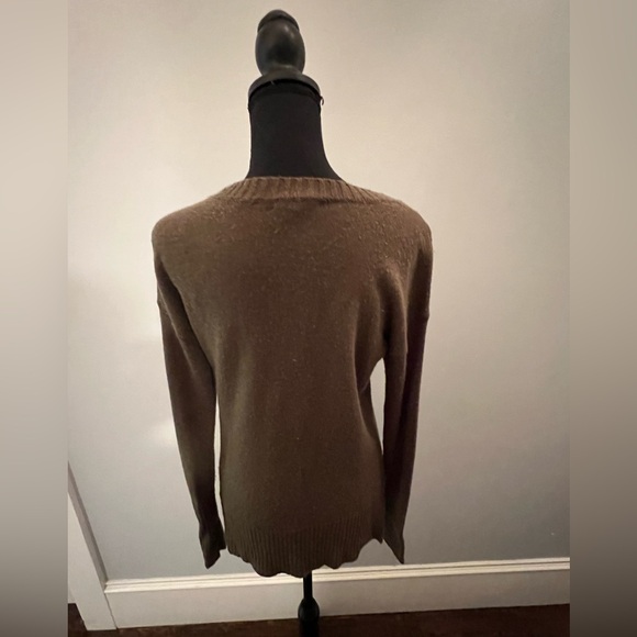 J. Crew Green Sweater - Picture 5 of 7